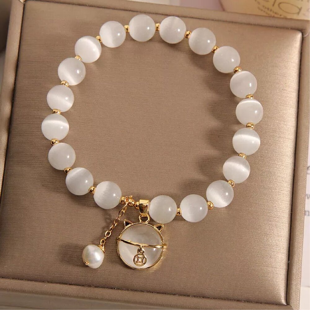White Beaded Bracelet with Gold Charm - Picture 4 of 4